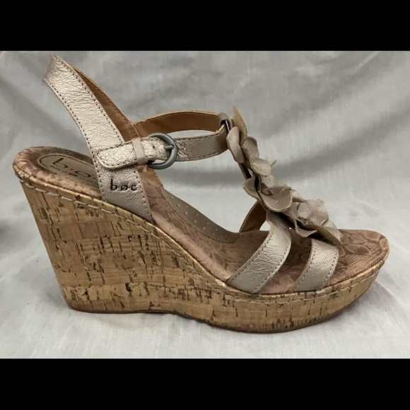 Women's size 10 B.O.C. Bronze Tan platform / wedge Sandals - Picture 3 of 13